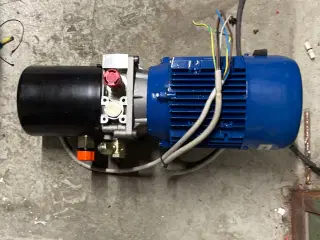 Kompakte Hydraulikstation til brændekløver