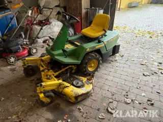 Græsslåmaskine Johndeere F525