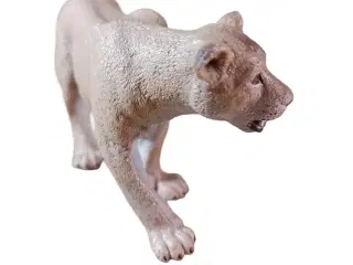 Schleich 14712 Lioness, walking (2014)