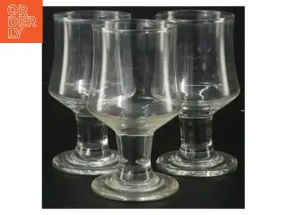 Sæt af 3 glas (str. Ø. 6. cm. længde. 12 cm. 3 styk)