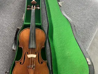 Violin af ældre dato