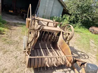 Lavtryks ballepresser (Casalis)
