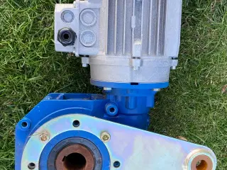 Vinkelgear med motor
