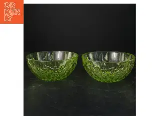 Grønne facetslebne glasskåle (str. Ø. 17,5 cm. 2 styk)