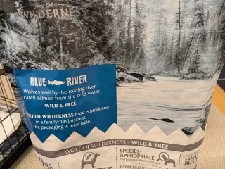 19 kilo foder sælges samlet