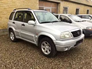 Suzuki Grand Vitara 2,5 V6 Active 4x4 158HK 5d Aut.