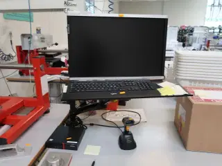 Computerskærm HP, tastatur, håndscanner, computer LENOVO