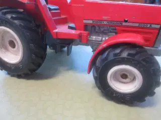 4 stk Siku Metal Massey Ferguson 3050A og 4270 