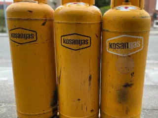 22 kg plomberet Kosan gasflaske sælges 