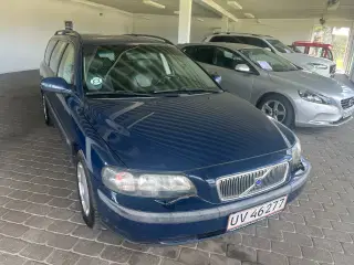 Volvo V70 2,4 