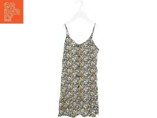 Blomstret sommerkjole fra Primark (str. 140)
