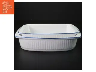 Sæt af to porcelænsfade (str. 20x24 og 22x14 cm)