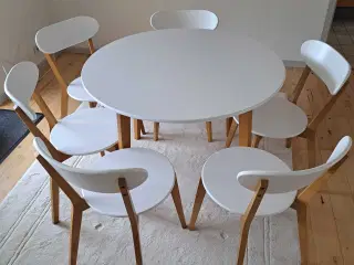 Spisebord & 6 stole
