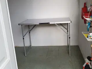 Campingborde 2stk haves ialt50kr