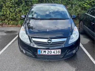 Brugt fin bil starter og kører som den skal