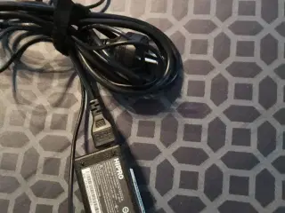Hipro 19v 3.43a