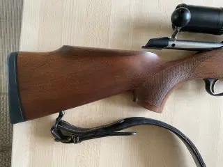TIKKA T3 Hunter jagtriffel inkl. lyddæmper