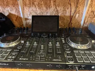DJ pult Denon prime 4