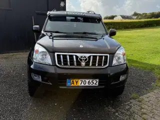 Toyota LandCruiser 