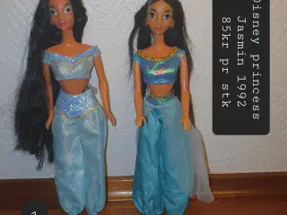 Aladin  Disney barbie  Jasmin 
