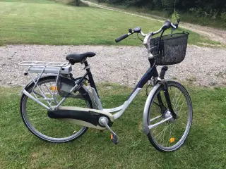 Damecykel Batavus m 8 gear, læs teksten