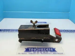 New Holland  T7.225  Hitch Holder  84390563