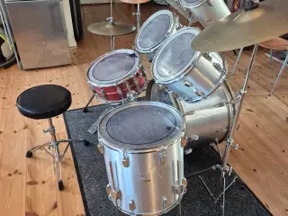 godt, men brugt trommesæt