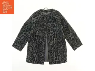 Leopard mønstret jakke fra H&M (str. 122)