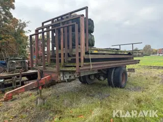 Halmvogn/ fladlad