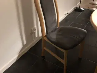 Skovby spisebord & 8 stole