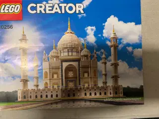 LEGO Taj Mahal