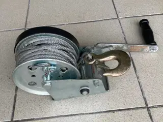 Trækspil med wire og krog, 550 kg.