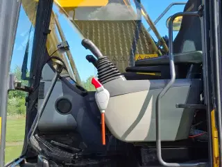 Gravemaskine KOMATSU PC190-8 LC