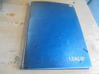 Scrapbog med udklip fra o. 1979  