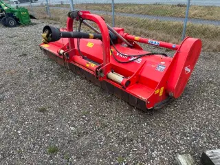 Kuhn VKM 305