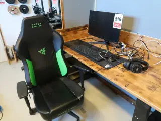 Samsung LF24T370FWR 24" skærm + keyboard, mus, headset & gamerstol