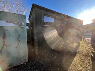Skur vogn på hjul 3 rum vand tank varmt vands beh.