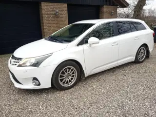 Toyota Avensis 2,0 D-4D T2 stc.