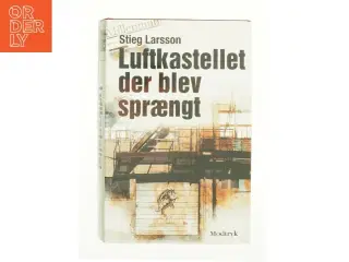 Luftkastelletderblevsprngt Stir up a Hornets&#39; Nest of Girl. Shi Dige Larsen. the Danish Original. Hardcover](chinese Edition) (Bog)
