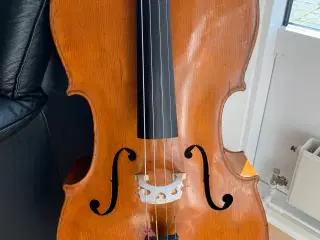 Gammel Cello