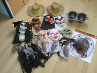 Diverse halloween sælges samlet