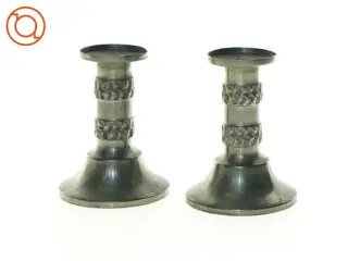 Sølvfarvede lysestager (str. 11 x 8 cm)