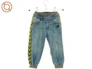 Jeans fra Hummel (str. 86 cm)