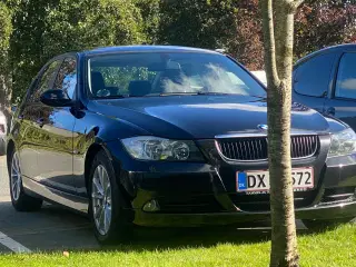 BMW 320i  E90