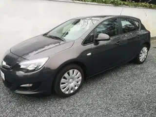 Opel Astra 1,4 T 140 Enjoy