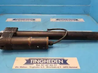 John Deere S690 Aktuator AXE29945