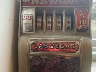 Enarmet tyveknægt samlerobjekt hentet i Las Vegas 