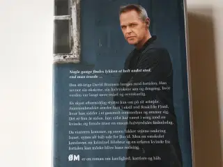 Øm. Af Michael Robak
