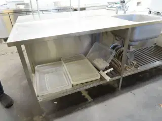 Rustfri stålbord med vask (kun forreste del, med vasken)