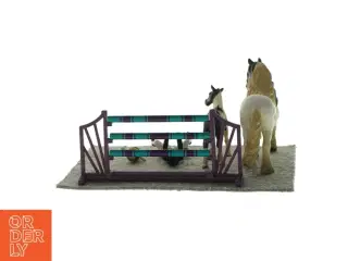 nye sleich hest og føl,  Sæt med rytter, spring og hesteudstyr